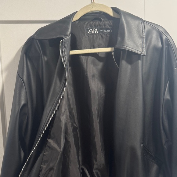 Like New Zara Jacket - Picture 2 of 5